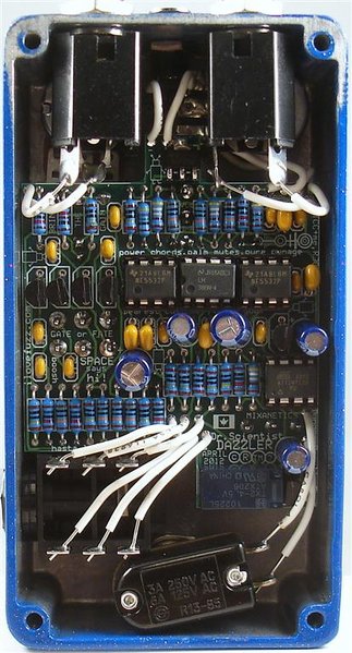 Frazz Dazzler May 2012 guts.JPG