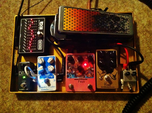 Pedalboard.jpeg