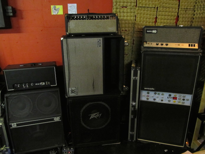 there are more speakers in the ampeg cab than in the other 3 cabs together!