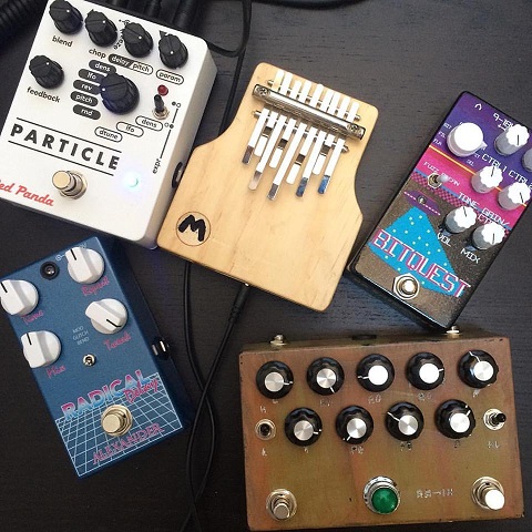 In video I demo with bunch of awesome pedals!