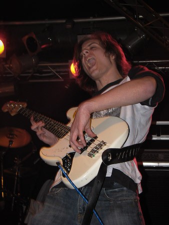 I sure am the camwhore today.