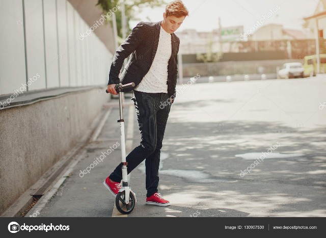 depositphotos_130907530-stock-photo-kick-scooter-man-640x467.jpg