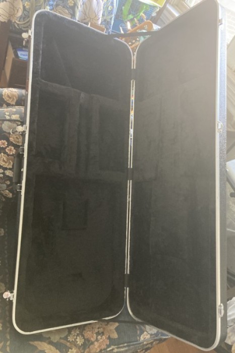 Vevor case empty.jpg