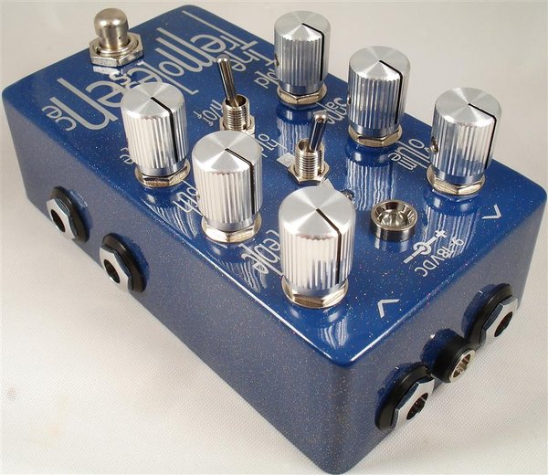 The Tremolessence May 2011-2.JPG