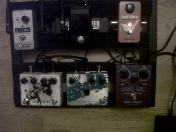 pedalboard 111229.jpg