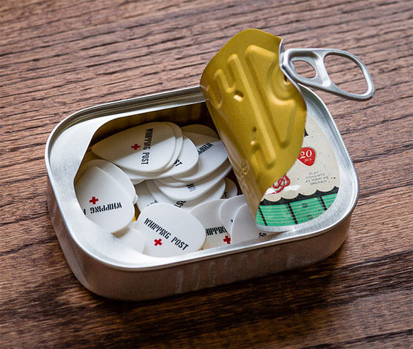 canned_guitar_picks.jpg