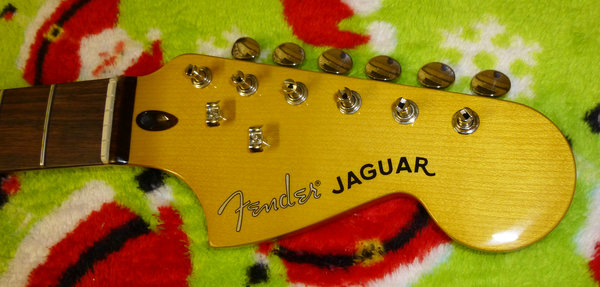 jaguar-neck.jpg