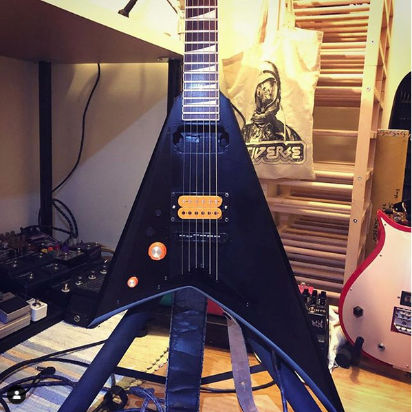 Screen Shot 2019-01-13 at 23.07.49.png